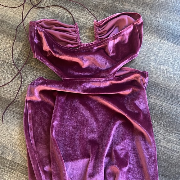 Mauve Velvet Cut Out Dress - Picture 4 of 6